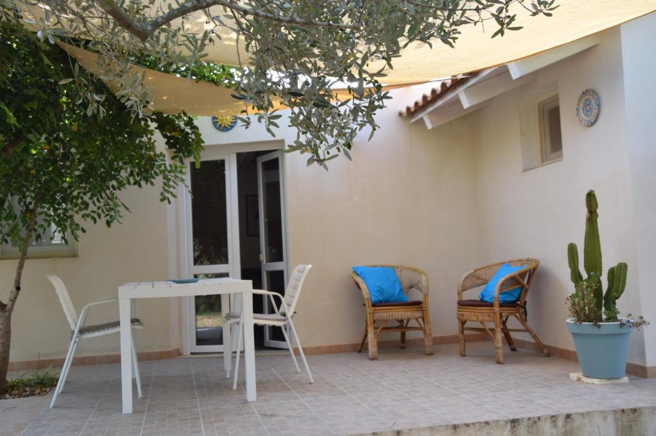 Casa Vacanze Felici In 2 - Santa Maria Del Focallo - Ispica エクステリア 写真